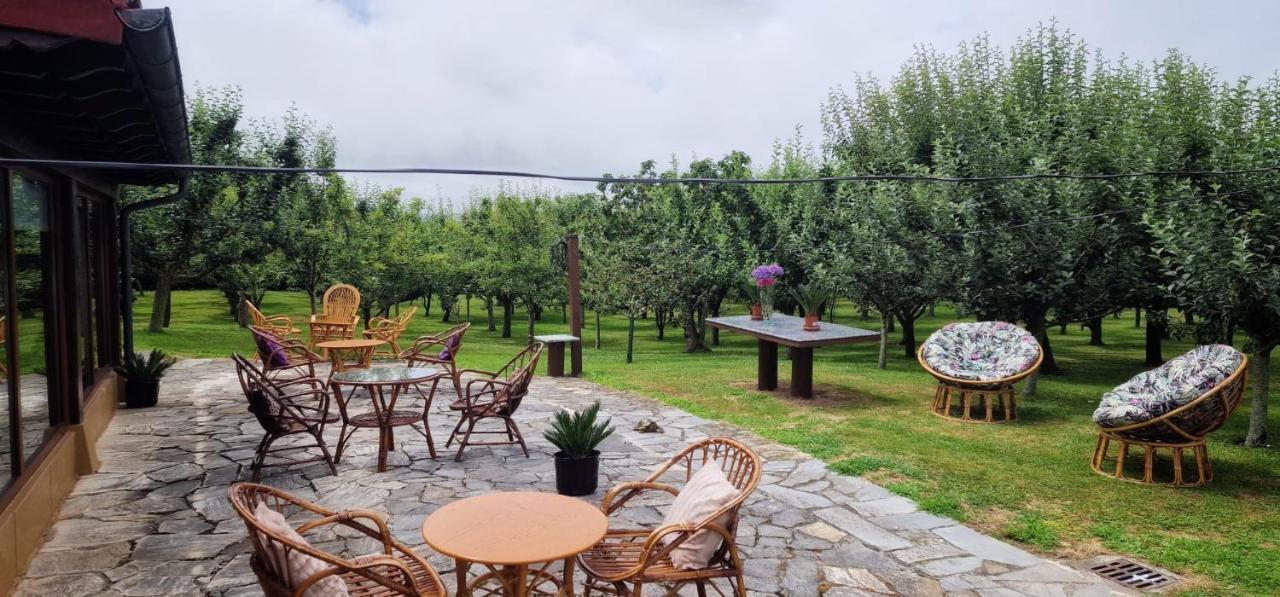 Cosma House Hotell Hinojedo Eksteriør bilde