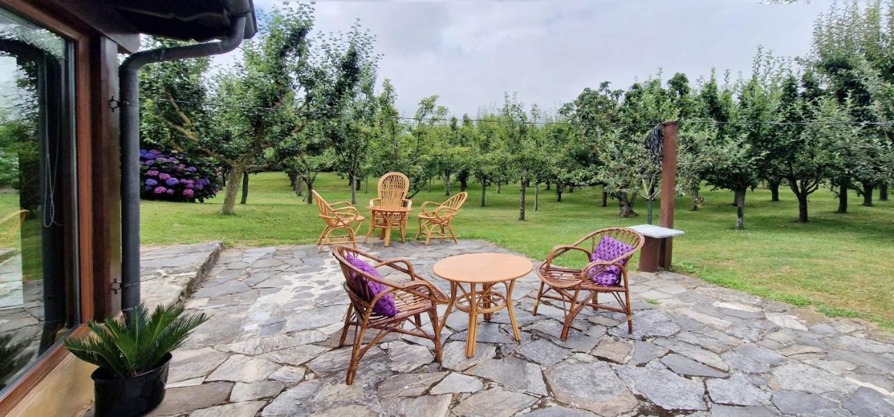 Cosma House Hotell Hinojedo Eksteriør bilde