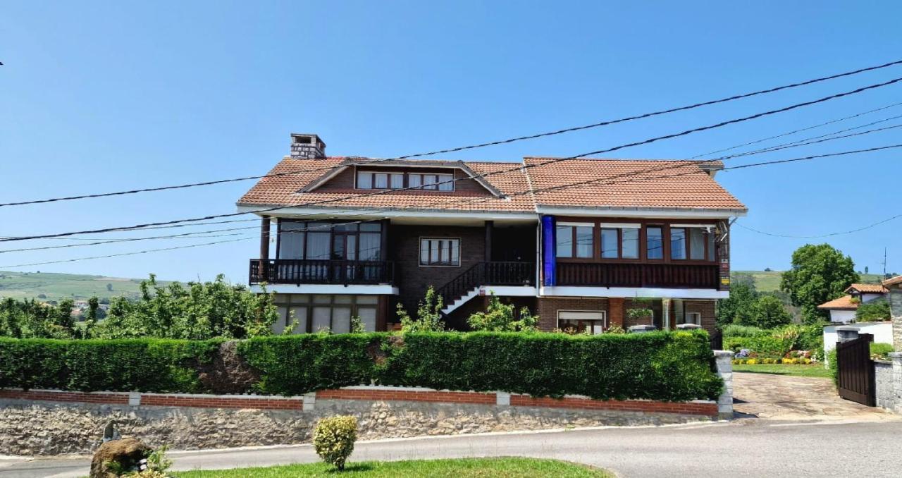Cosma House Hotell Hinojedo Eksteriør bilde